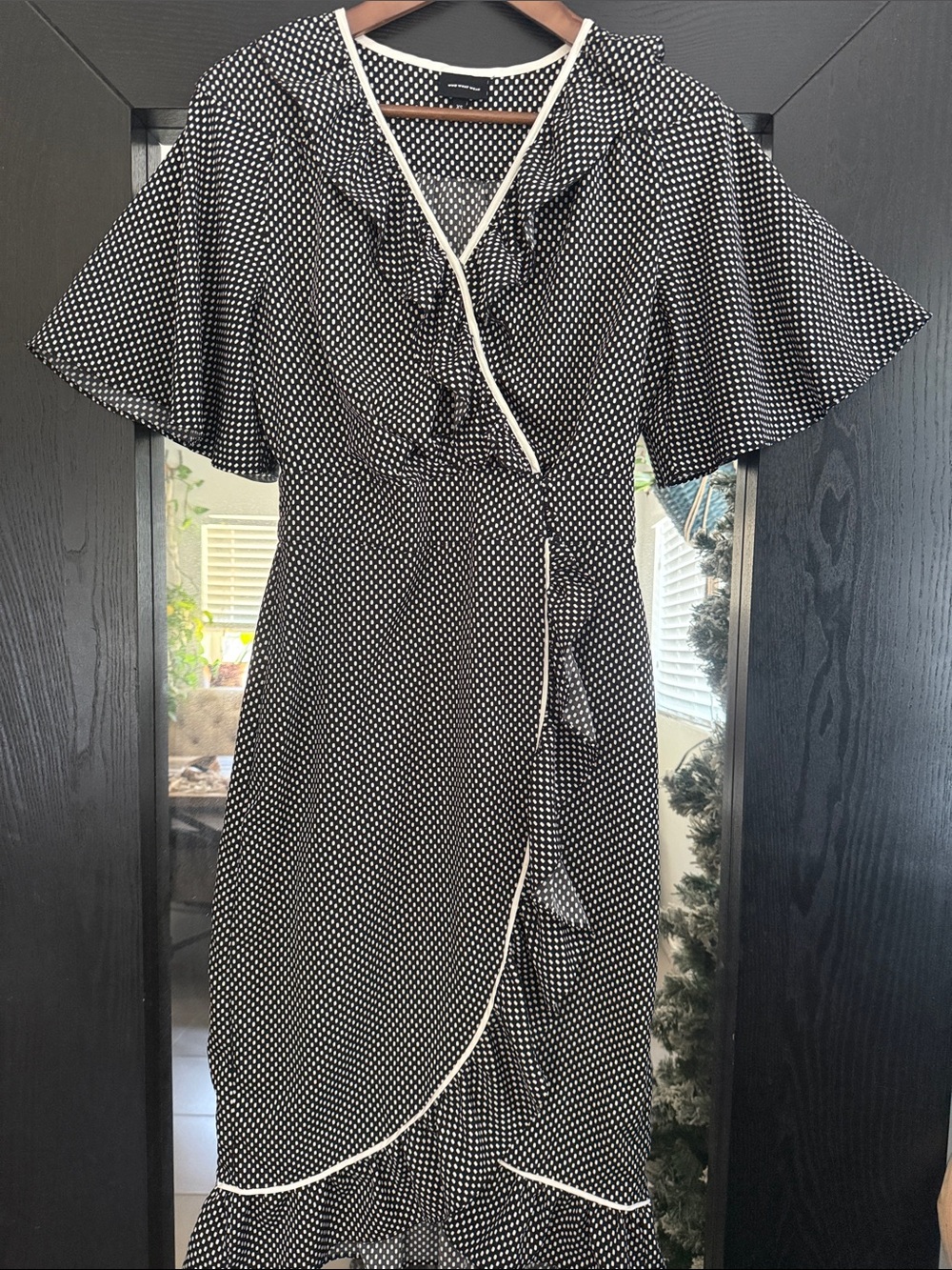 Who What Wear Black Polka Dot Wrap Midi Dress with White Trim